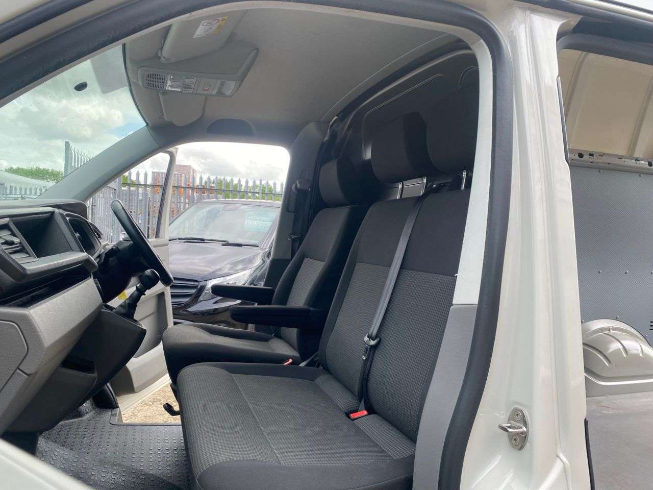 2021 VOLKSWAGEN TRANSPORTER 2021 VOLKSWAGEN TRANSPORTER