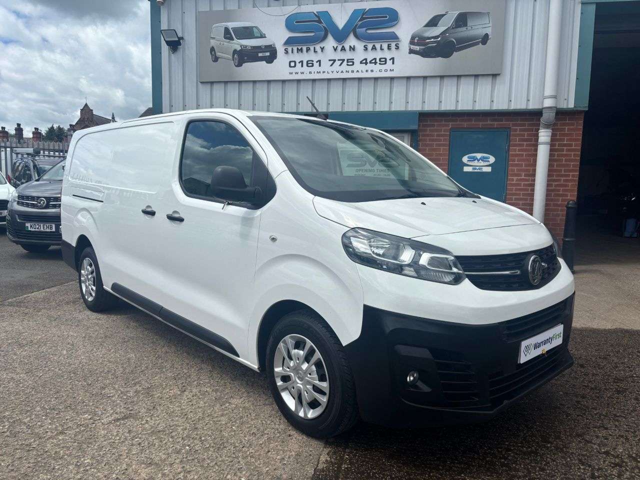 A 2019 VAUXHALL VIVARO LWB DYNAMIC L2 H1 EURO 6 (s/s) (100 BHP) CLEAN VAN A 2019 VAUXHALL VIVARO LWB DYNAMIC L2 H1 EURO 6 (s/s) (100 BHP) CLEAN VAN