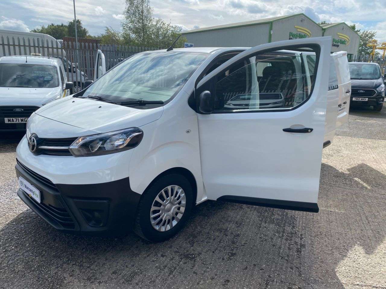 2020 TOYOTA PROACE 2020 TOYOTA PROACE