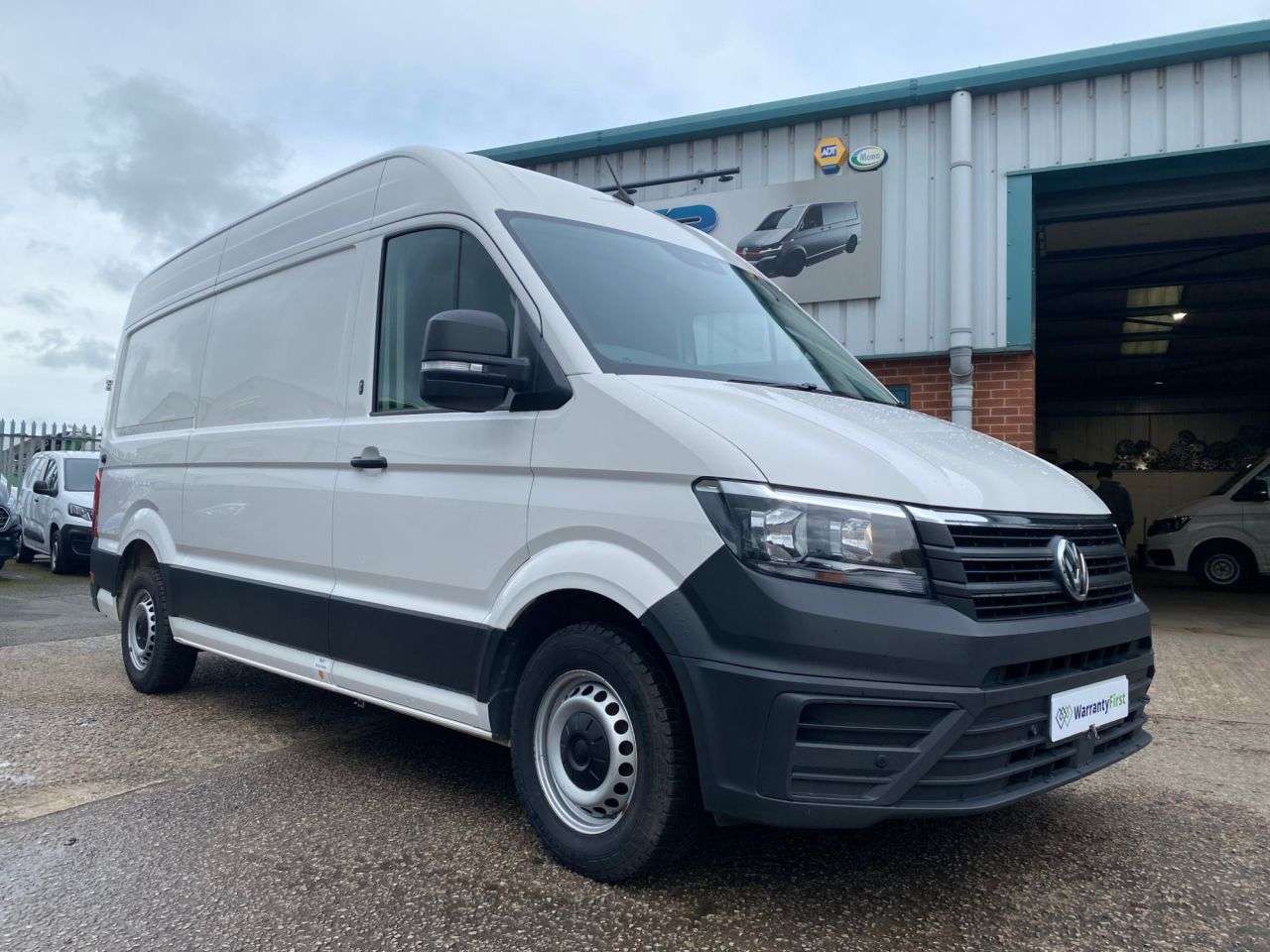A 2020 VOLKSWAGEN CRAFTER 2.0 TDI CR35 TRENDLINE MWB MOBILE TYRE FITTERS VAN EURO 6 140bhp A 2020 VOLKSWAGEN CRAFTER 2.0 TDI CR35 TRENDLINE MWB MOBILE TYRE FITTERS VAN EURO 6 140bhp
