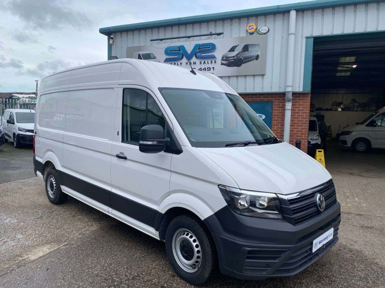 A 2020 VOLKSWAGEN CRAFTER 2.0 TDI CR35 TRENDLINE MWB MOBILE TYRE FITTERS VAN EURO 6 140bhp A 2020 VOLKSWAGEN CRAFTER 2.0 TDI CR35 TRENDLINE MWB MOBILE TYRE FITTERS VAN EURO 6 140bhp