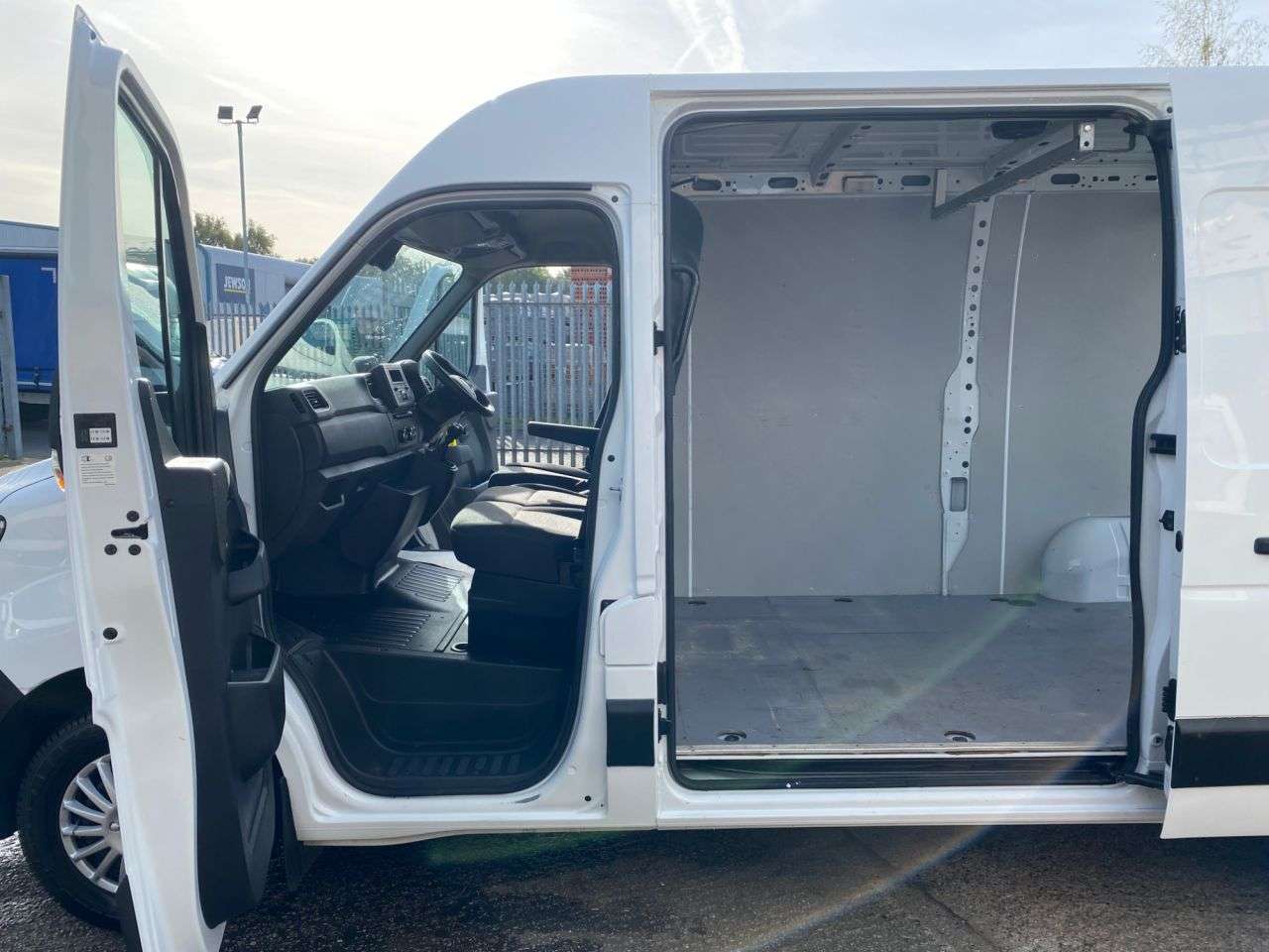 2021 RENAULT MASTER 2021 RENAULT MASTER
