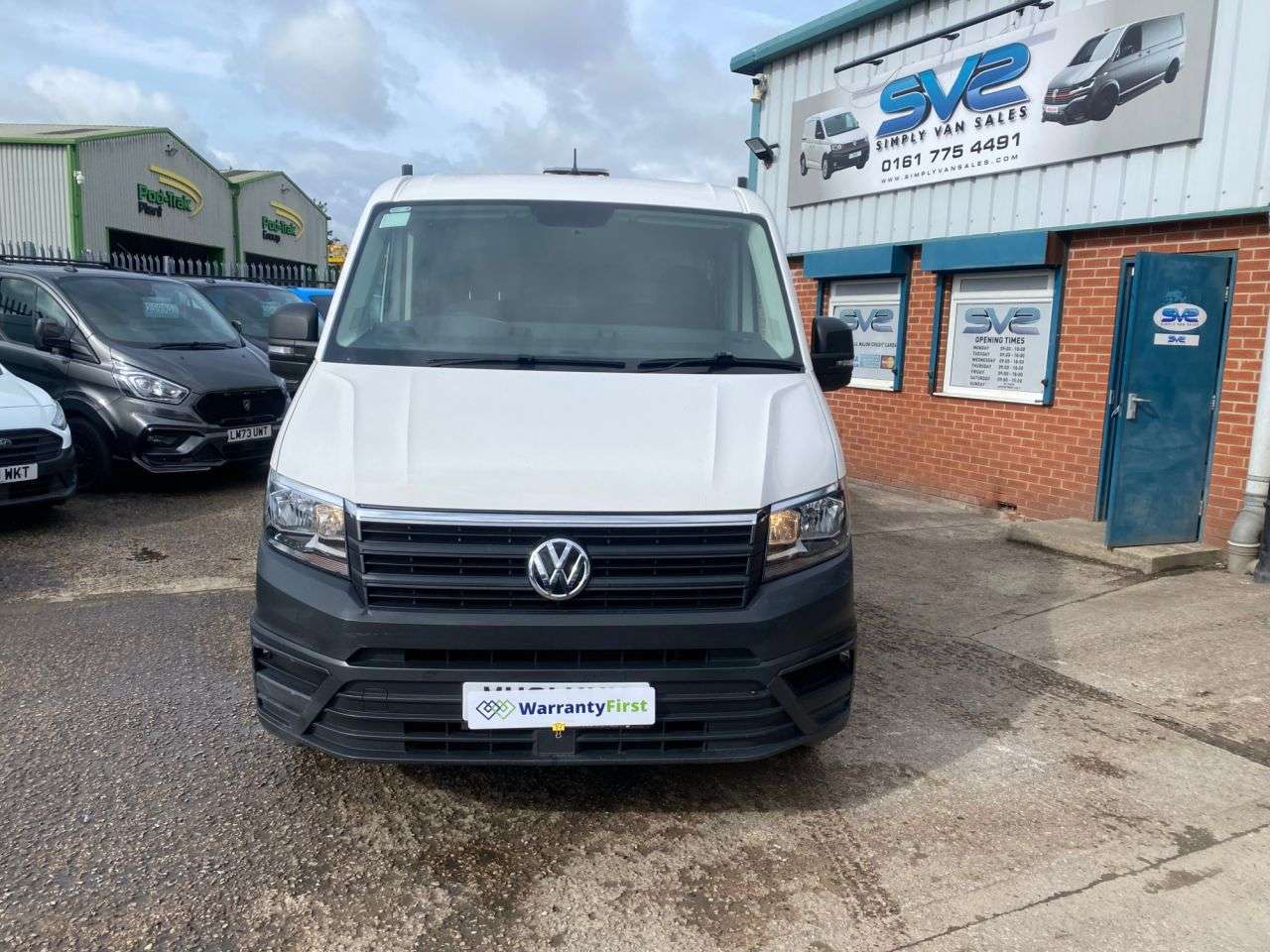 A 2021 VOLKSWAGEN CRAFTER DOUBLE / CREW CAB TIPPER RWD LWB EURO 6 (ETG) 140bhp LIGHT WEIGHT ALLOY BOD A 2021 VOLKSWAGEN CRAFTER DOUBLE / CREW CAB TIPPER RWD LWB EURO 6 (ETG) 140bhp LIGHT WEIGHT ALLOY BOD