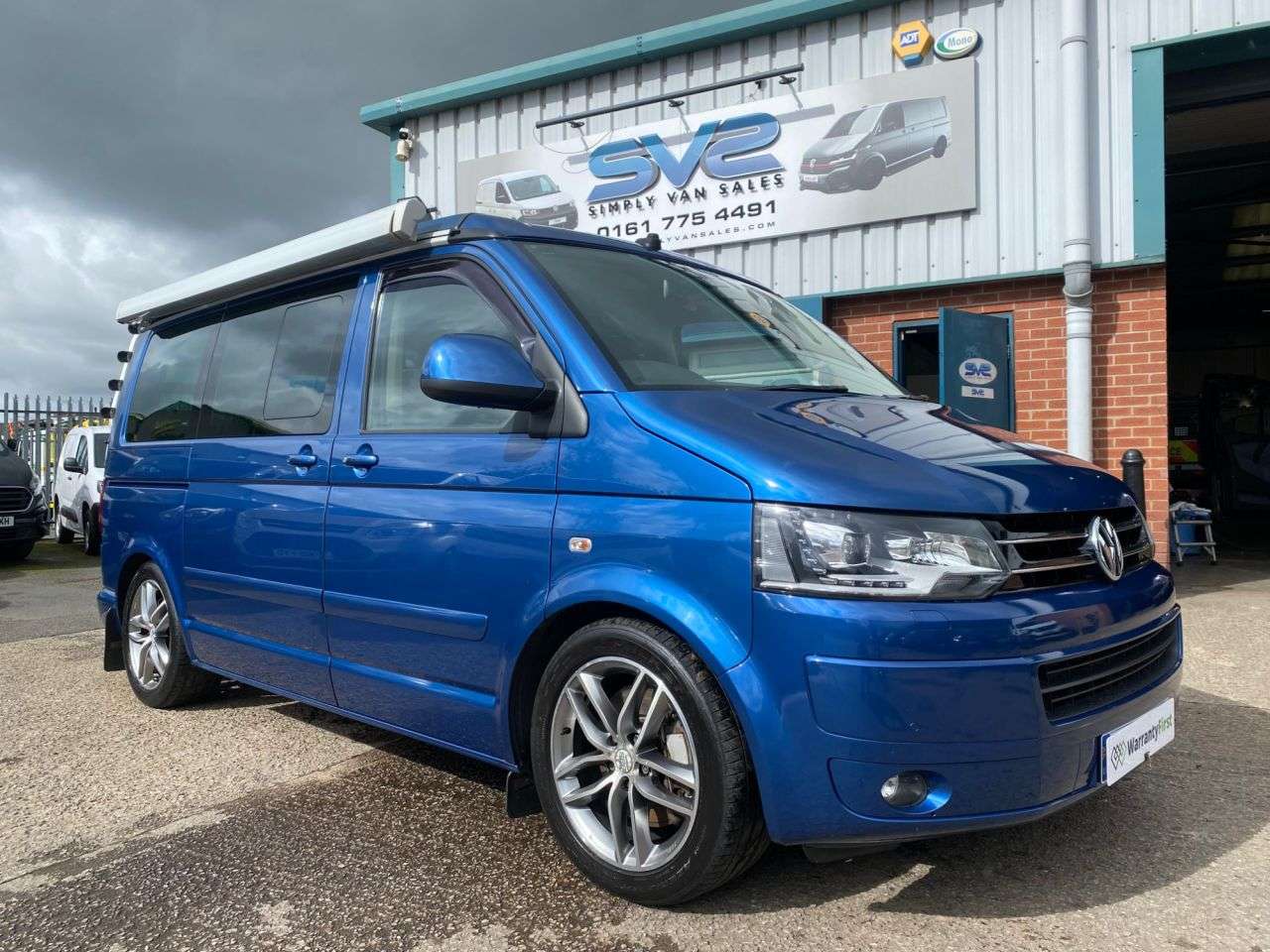 A 2014 VOLKSWAGEN CALIFORNIA 180BHP AUTO FACTORY CAMPER VAN WITH EVERY EXTRA VW DO, 73K FVWSH A 2014 VOLKSWAGEN CALIFORNIA 180BHP AUTO FACTORY CAMPER VAN WITH EVERY EXTRA VW DO, 73K FVWSH