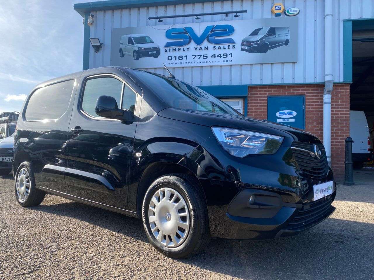 A 2023 VAUXHALL COMBO 1.5 TURBO D 2300 PRO L1 H1 EURO 6 100bhp 6 SPEED IN BLACK A 2023 VAUXHALL COMBO 1.5 TURBO D 2300 PRO L1 H1 EURO 6 100bhp 6 SPEED IN BLACK
