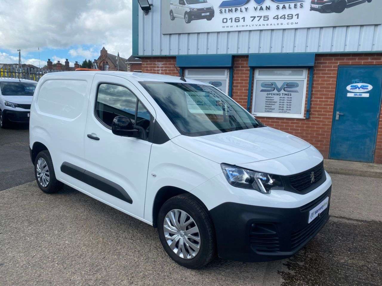 A 2022 PEUGEOT PARTNER 1.5 BlueHDi 1000 PROFESSIONAL PREMIUM VAN DIESEL 6 SPEED SWB EURO 6 100bhp A 2022 PEUGEOT PARTNER 1.5 BlueHDi 1000 PROFESSIONAL PREMIUM VAN DIESEL 6 SPEED SWB EURO 6 100bhp