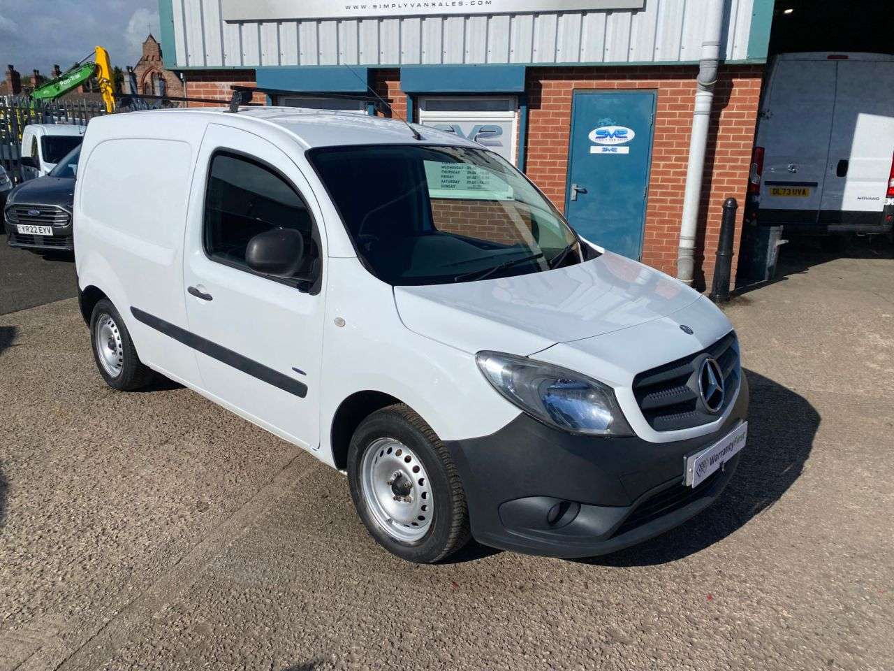 A 2016 MERCEDES-BENZ CITAN 1.5 109 CDI PANEL VAN EURO 6 L2 90bhp WITH NO VAT!! A 2016 MERCEDES-BENZ CITAN 1.5 109 CDI PANEL VAN EURO 6 L2 90bhp WITH NO VAT!!