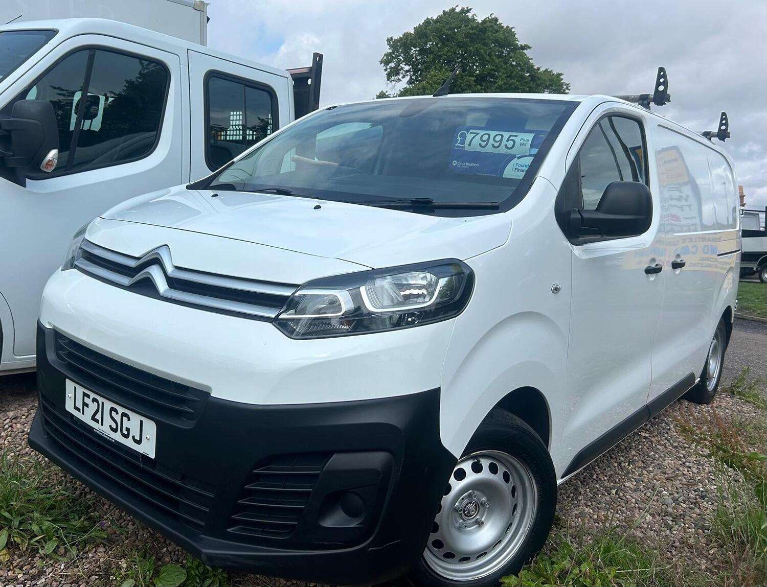 A 2021 CITROEN DISPATCH 1.5 BlueHDi 1000 Enterprise M A 2021 CITROEN DISPATCH 1.5 BlueHDi 1000 Enterprise M