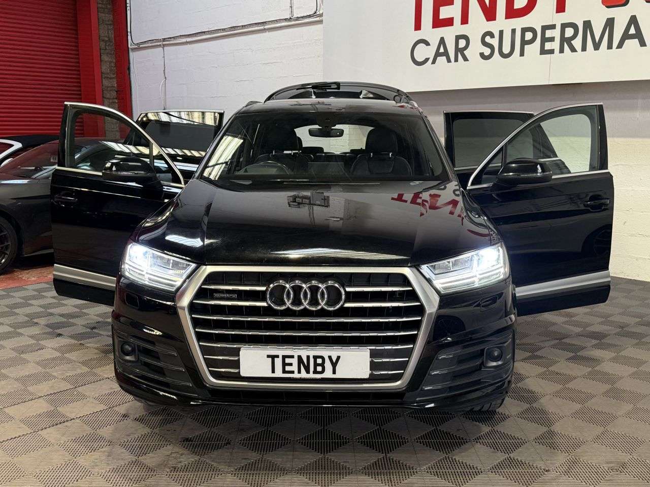 2015 AUDI Q7 2015 AUDI Q7