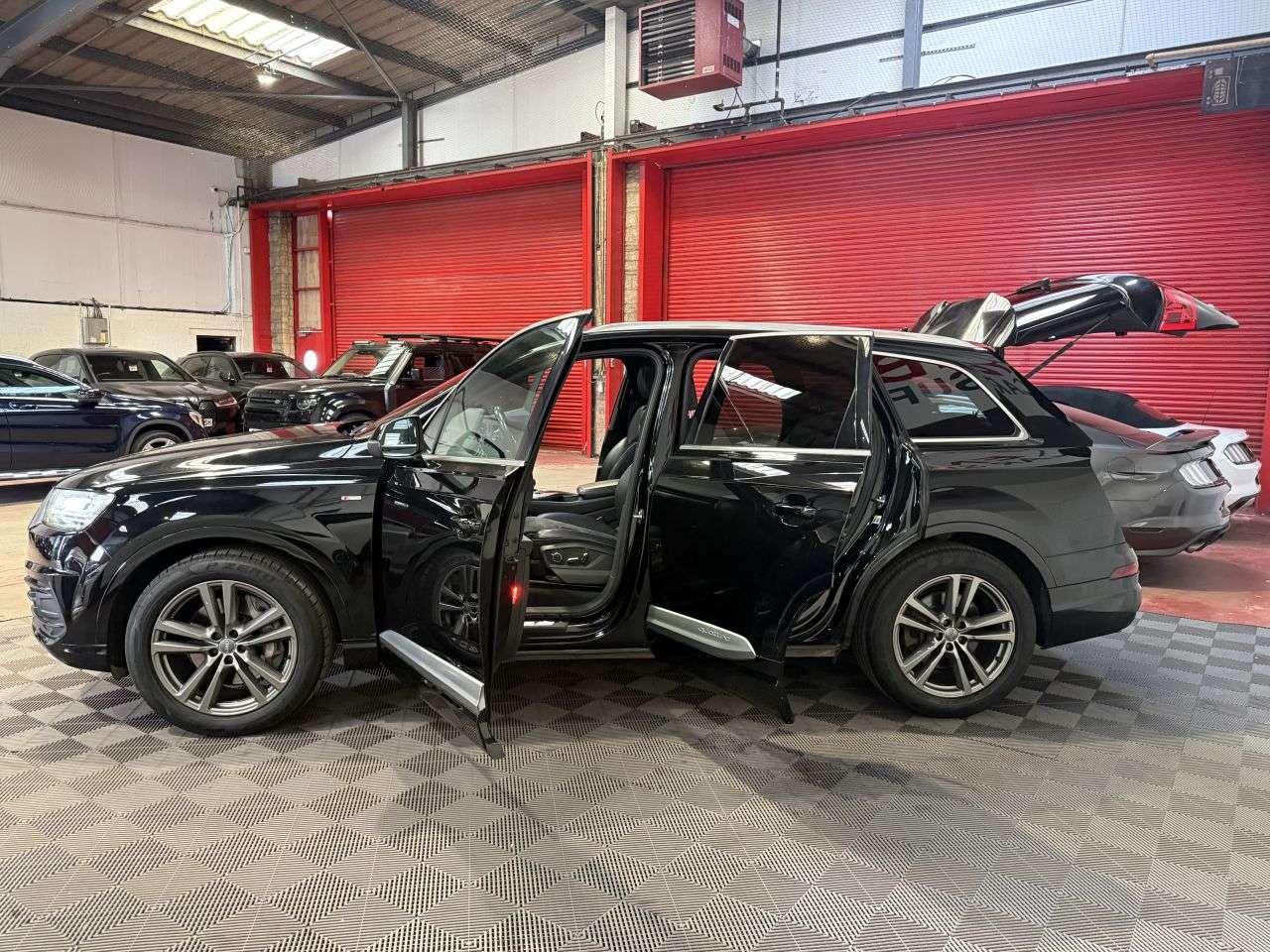 2015 AUDI Q7 2015 AUDI Q7