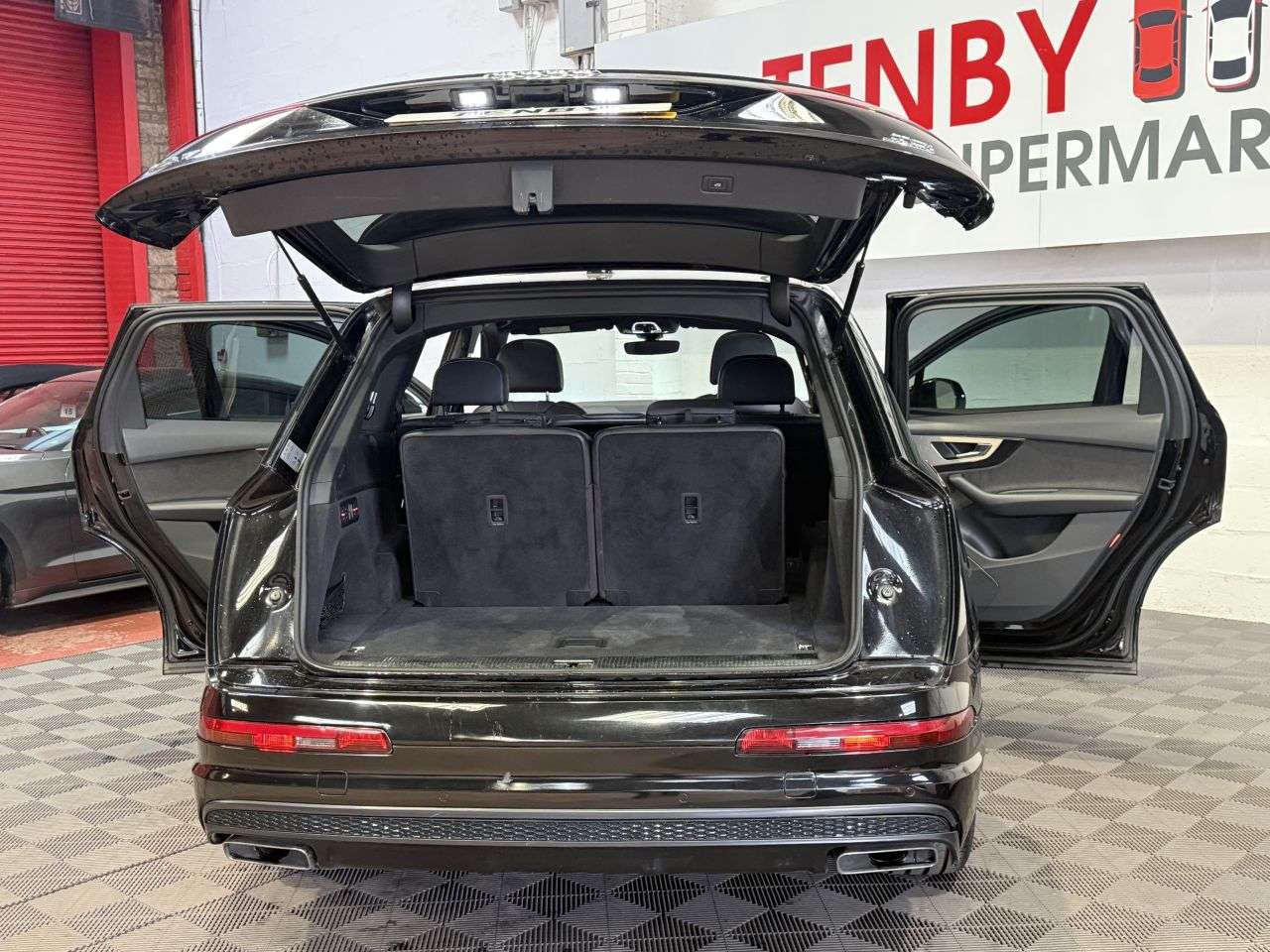 2015 AUDI Q7 2015 AUDI Q7