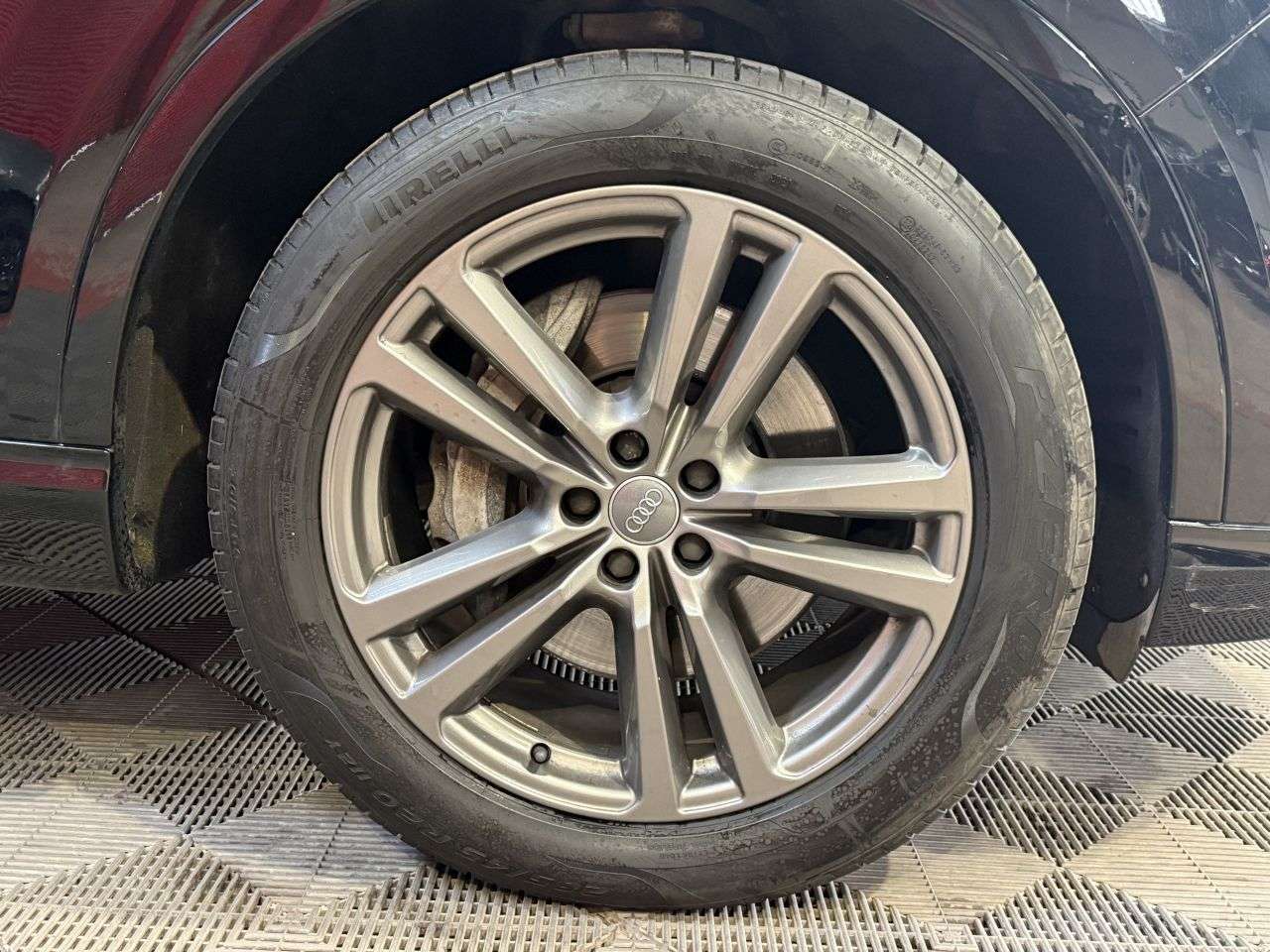 2015 AUDI Q7 2015 AUDI Q7