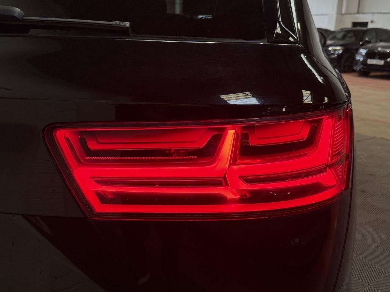 2015 AUDI Q7 2015 AUDI Q7