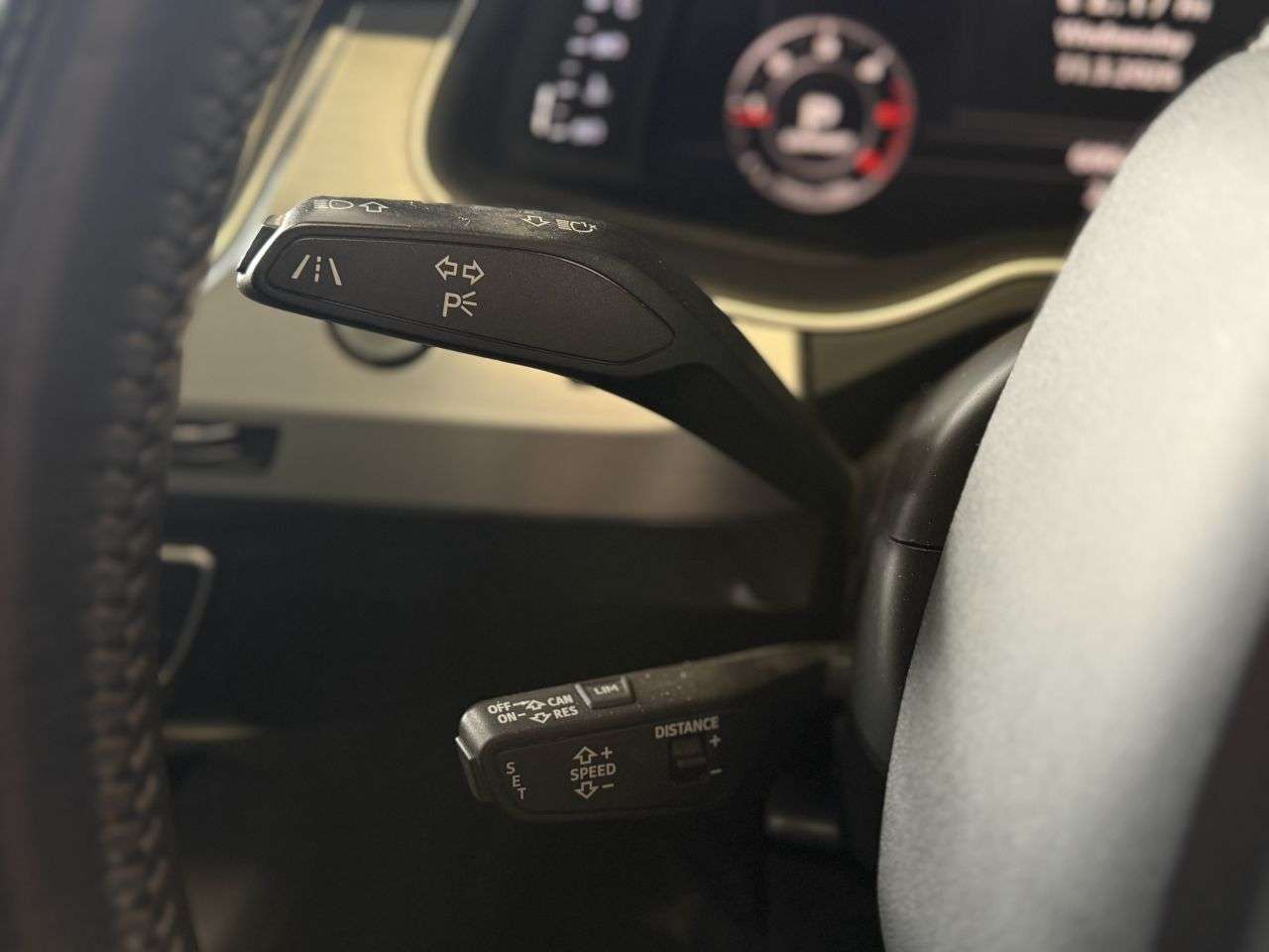 2015 AUDI Q7 2015 AUDI Q7