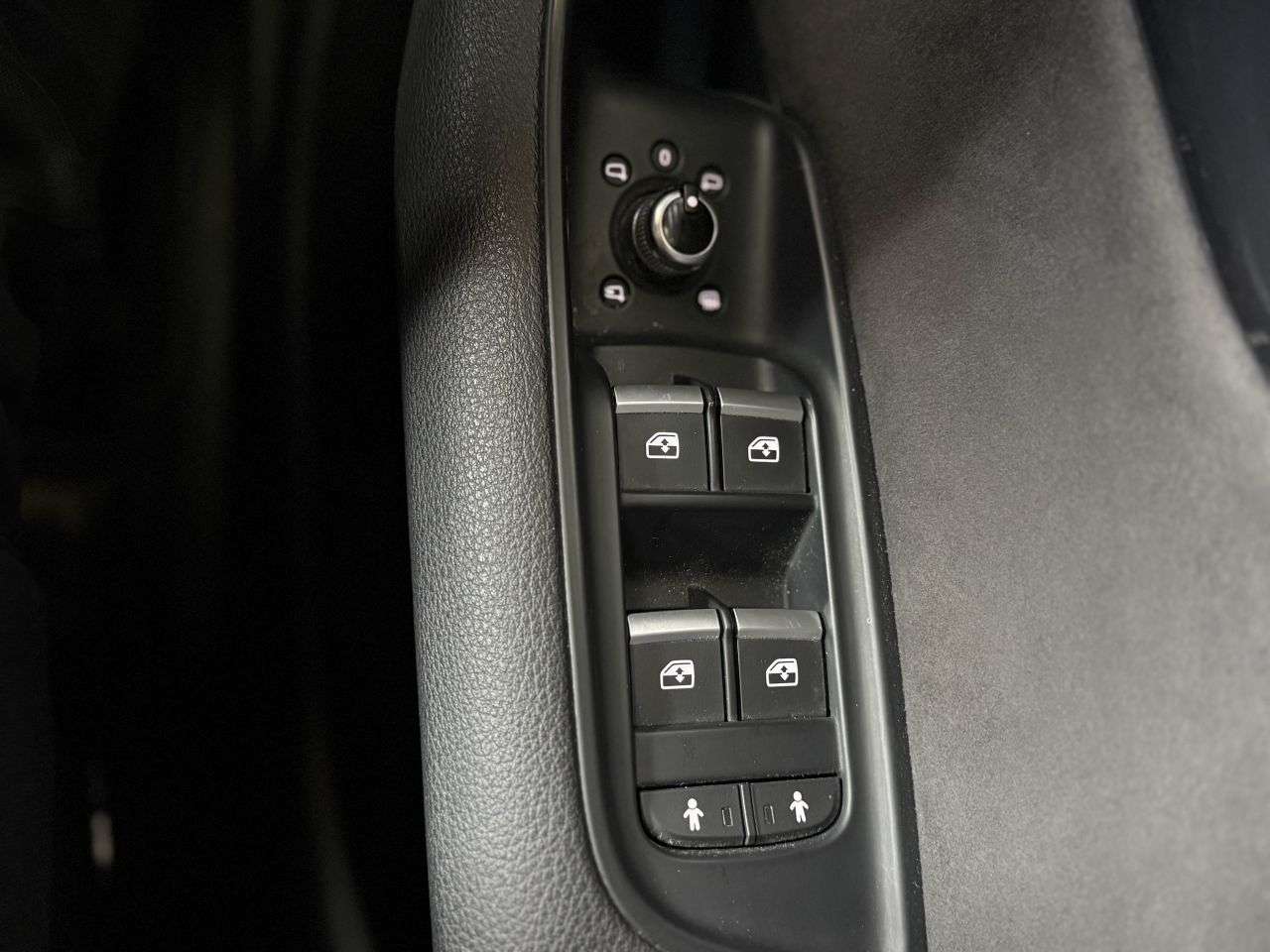 2015 AUDI Q7 2015 AUDI Q7