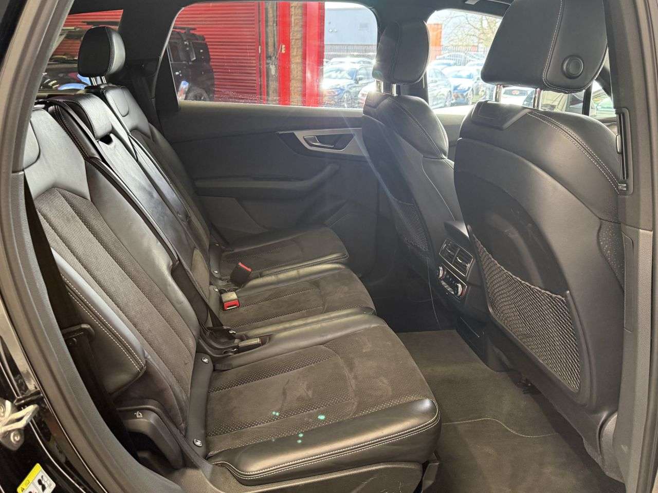 2015 AUDI Q7 2015 AUDI Q7