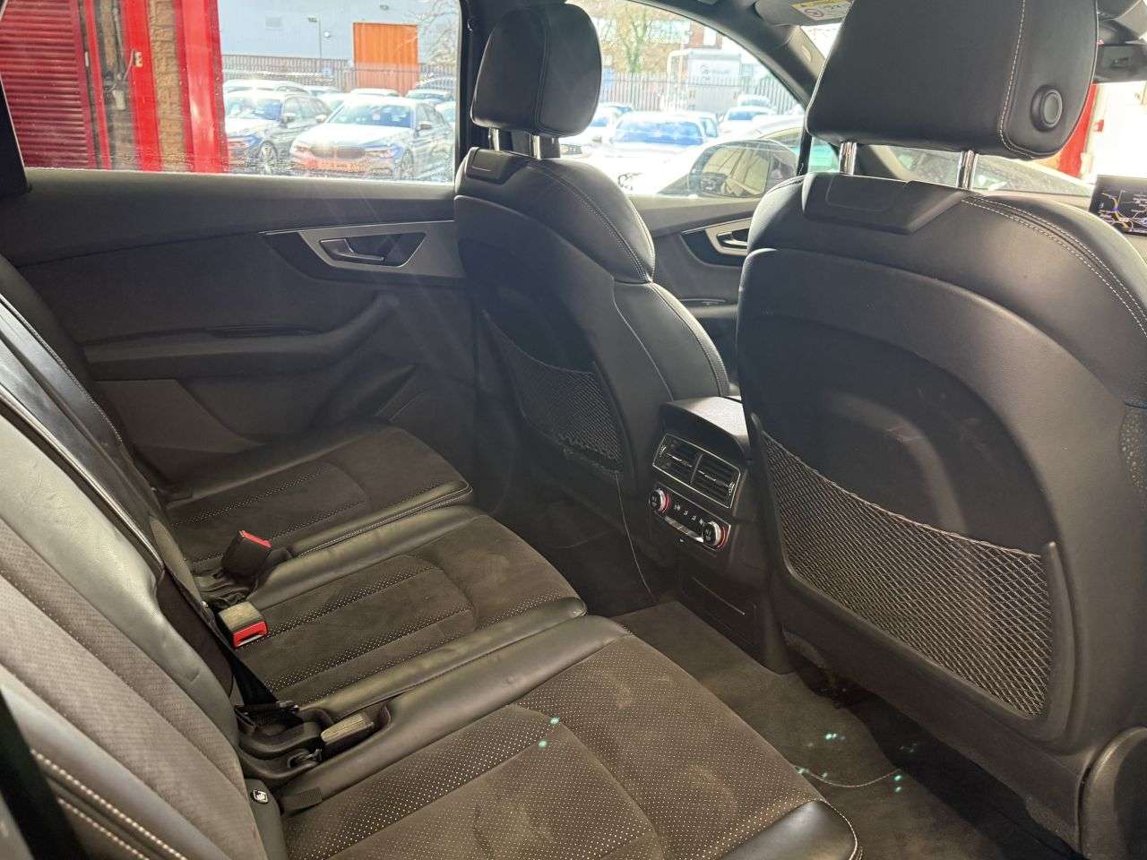 2015 AUDI Q7 2015 AUDI Q7