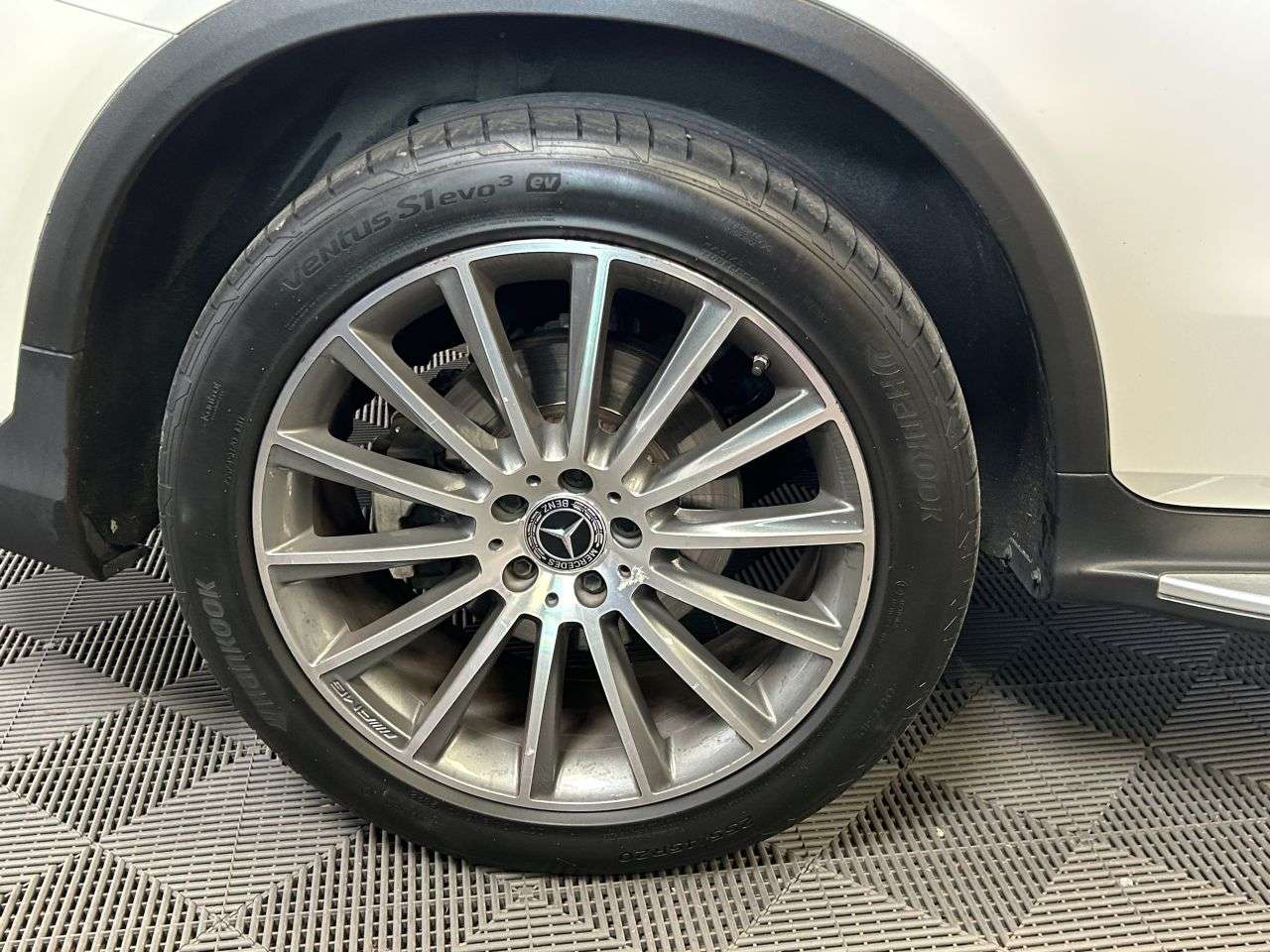 2019 MERCEDES-BENZ GLC 2019 MERCEDES-BENZ GLC