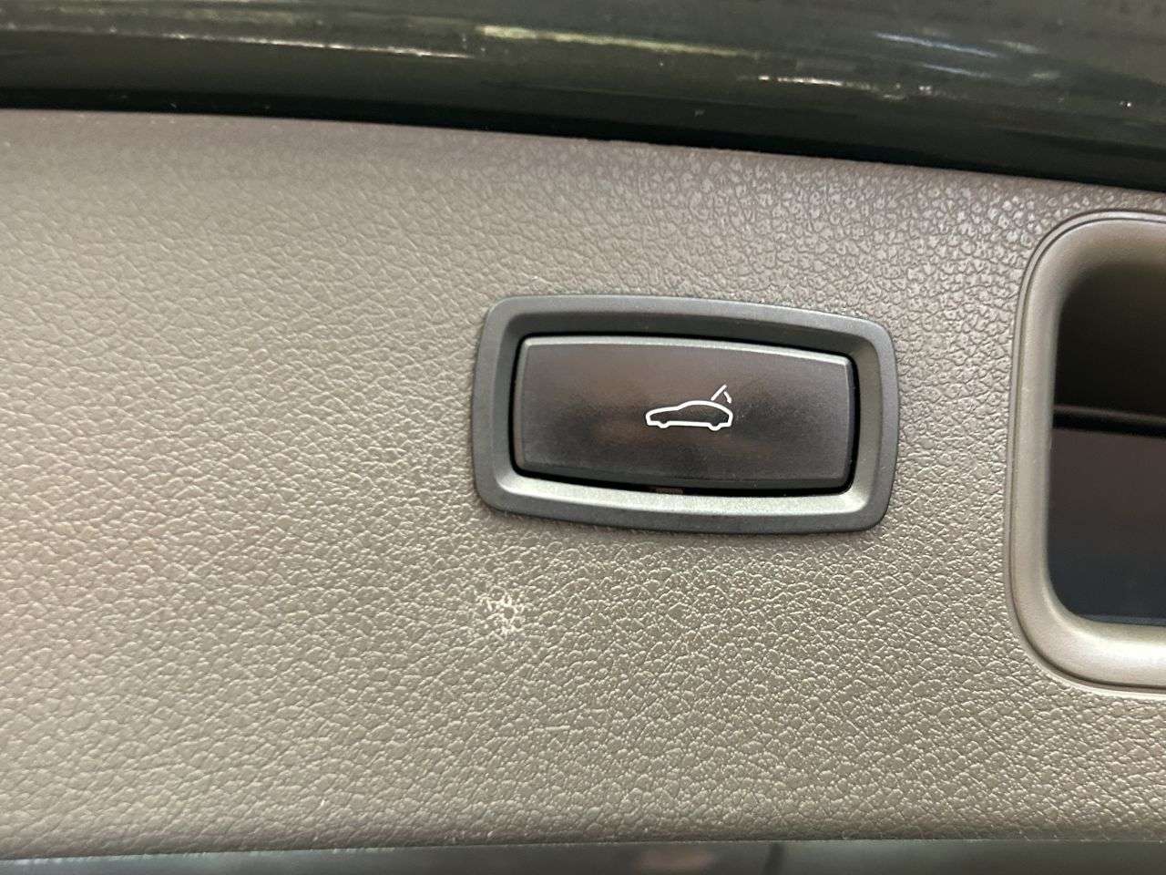 2016 PORSCHE MACAN 2016 PORSCHE MACAN