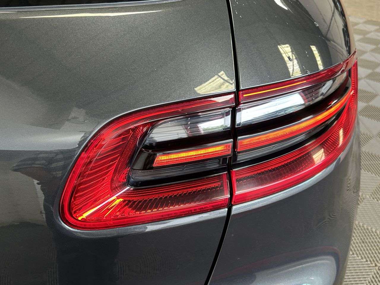 2016 PORSCHE MACAN 2016 PORSCHE MACAN