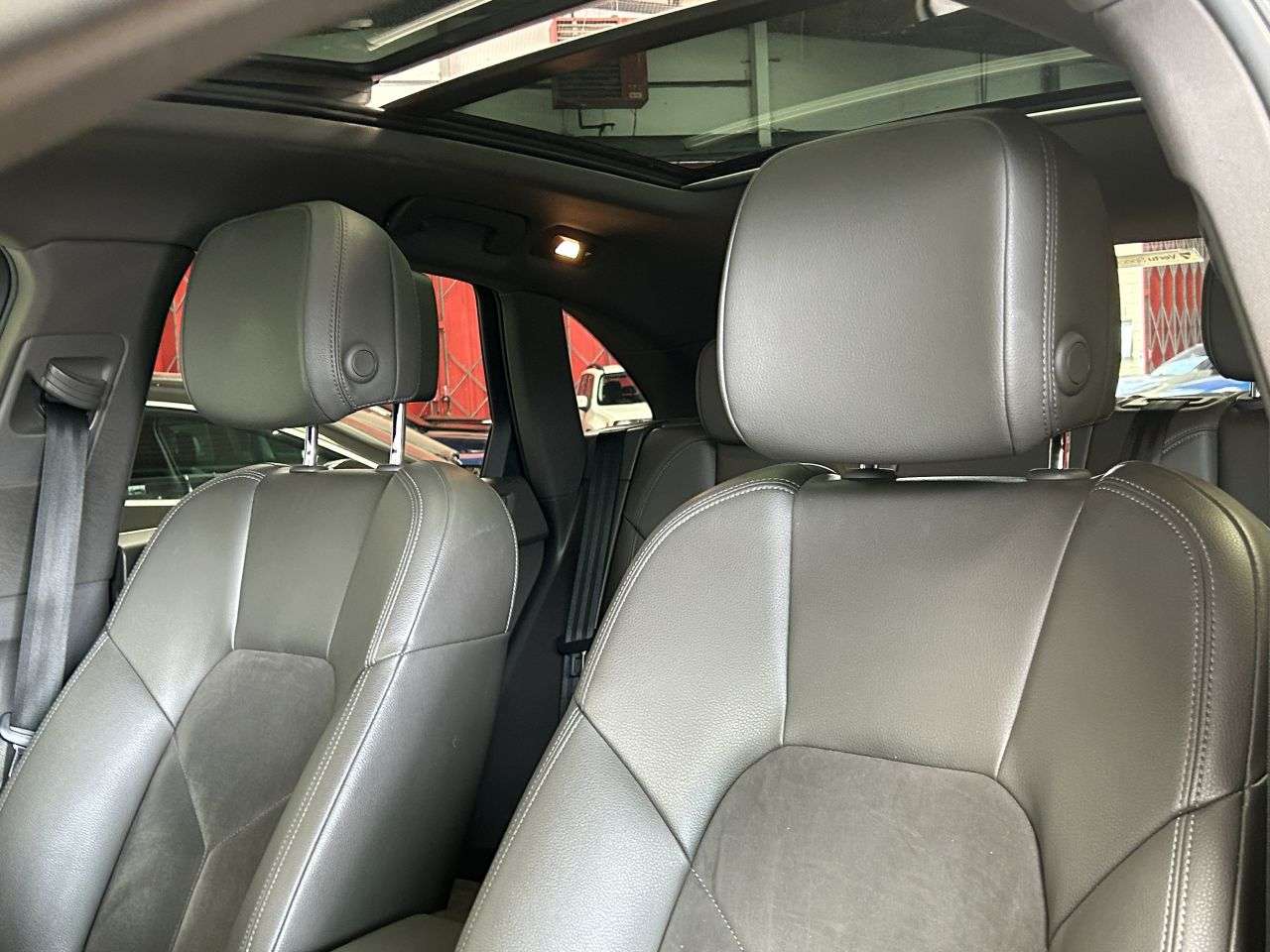 2016 PORSCHE MACAN 2016 PORSCHE MACAN