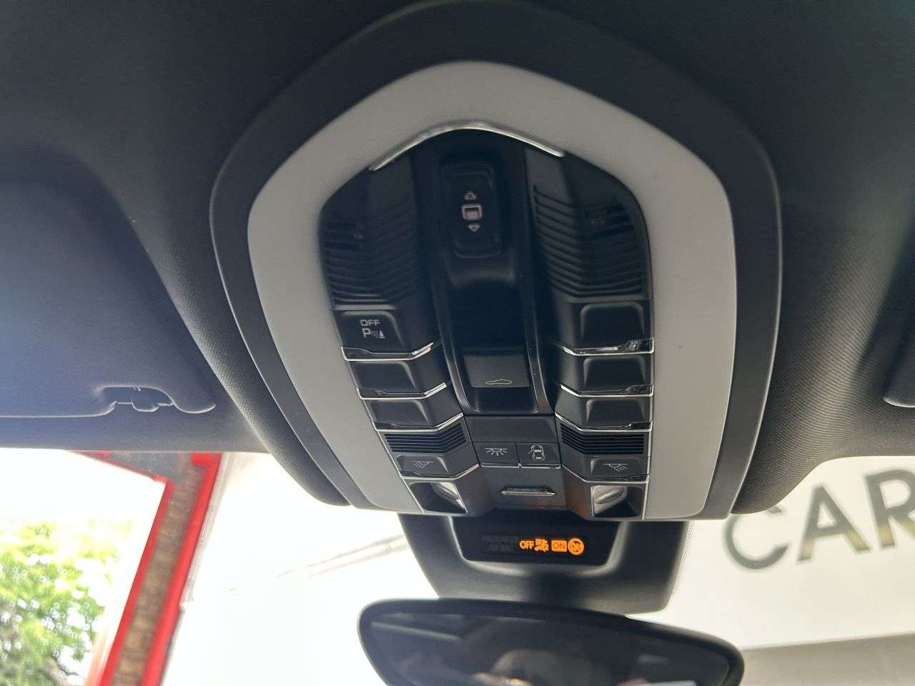 2016 PORSCHE MACAN 2016 PORSCHE MACAN