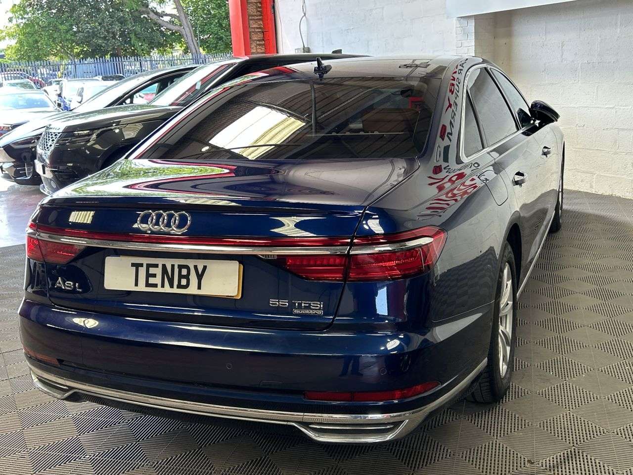 2018 AUDI A8 2018 AUDI A8