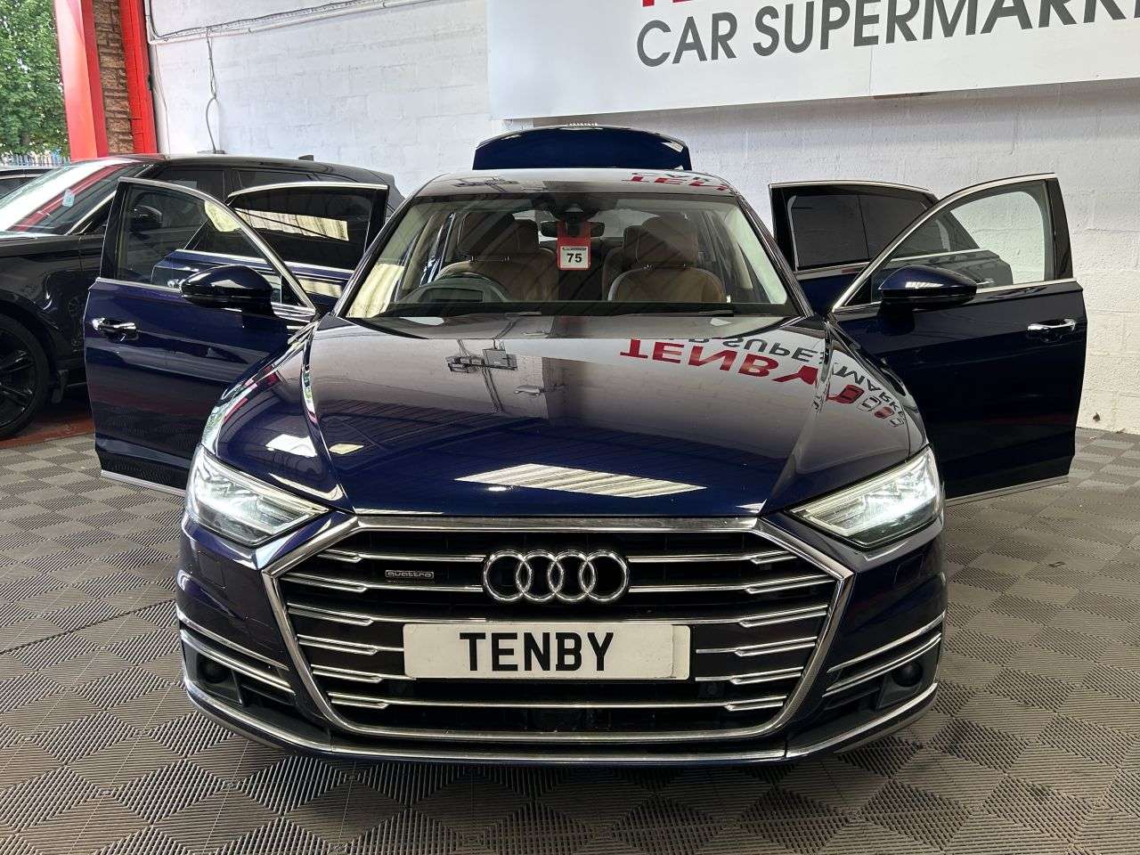 2018 AUDI A8 2018 AUDI A8