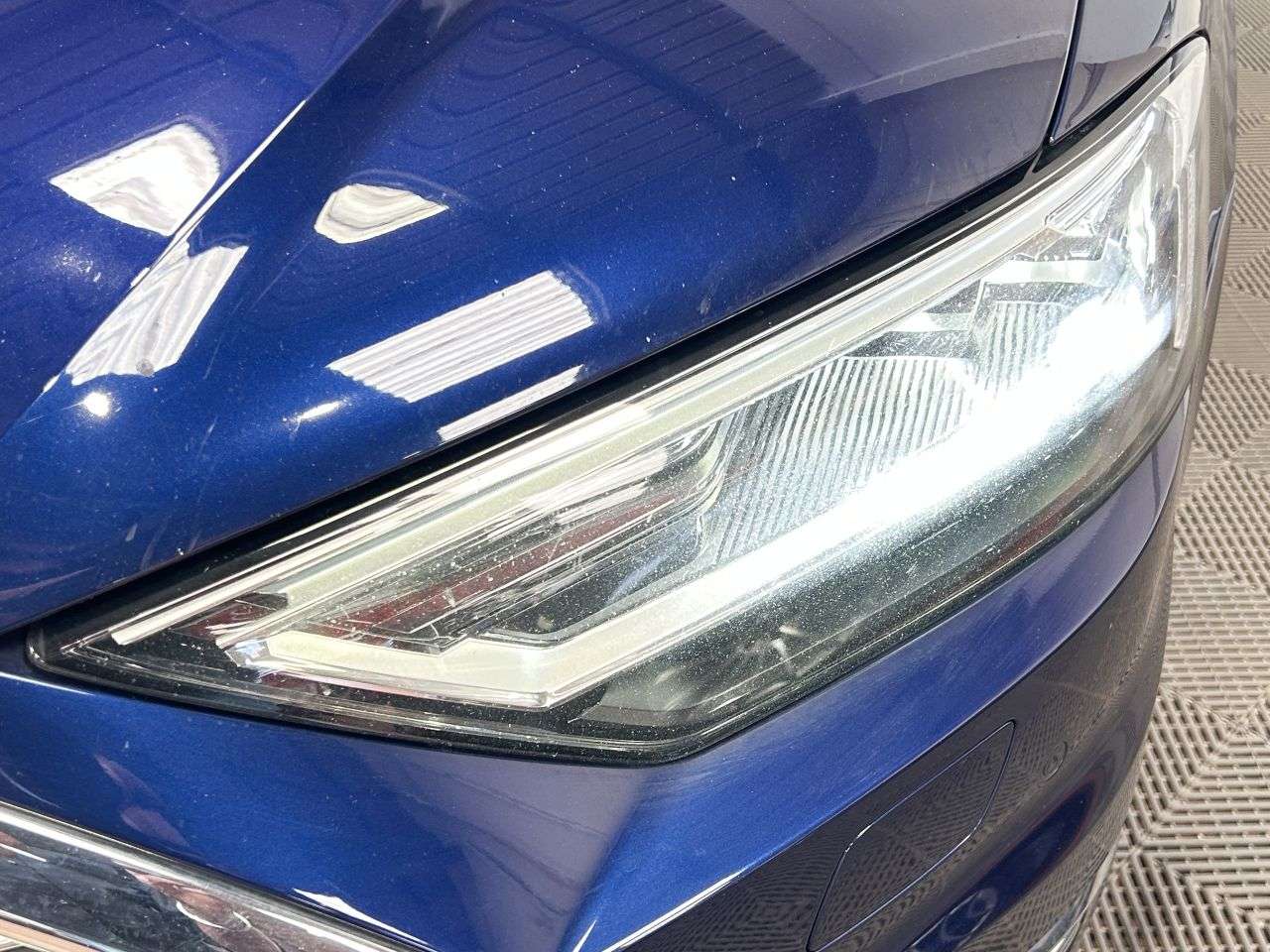 2018 AUDI A8 2018 AUDI A8