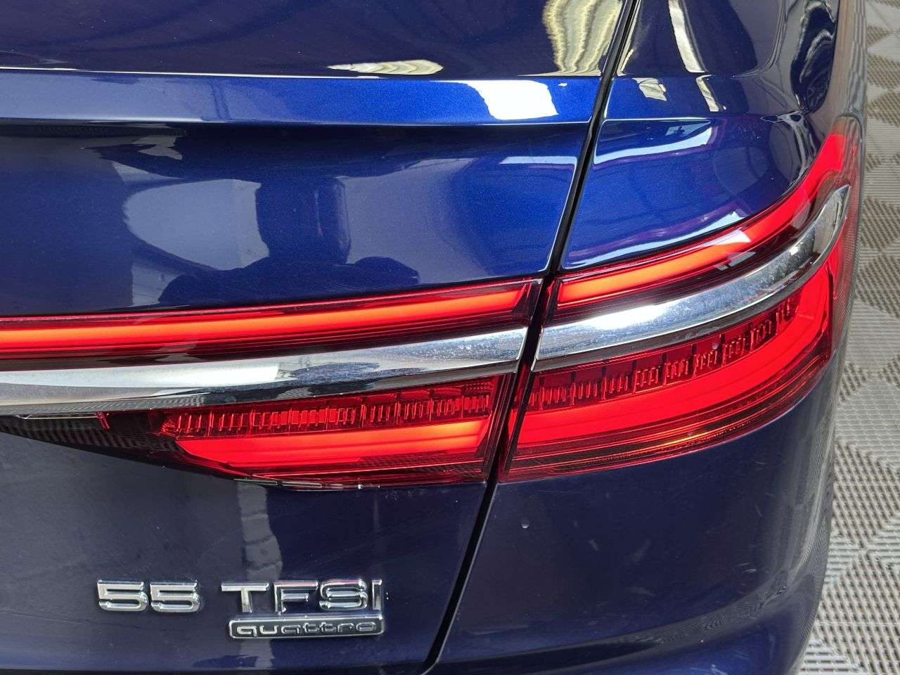 2018 AUDI A8 2018 AUDI A8