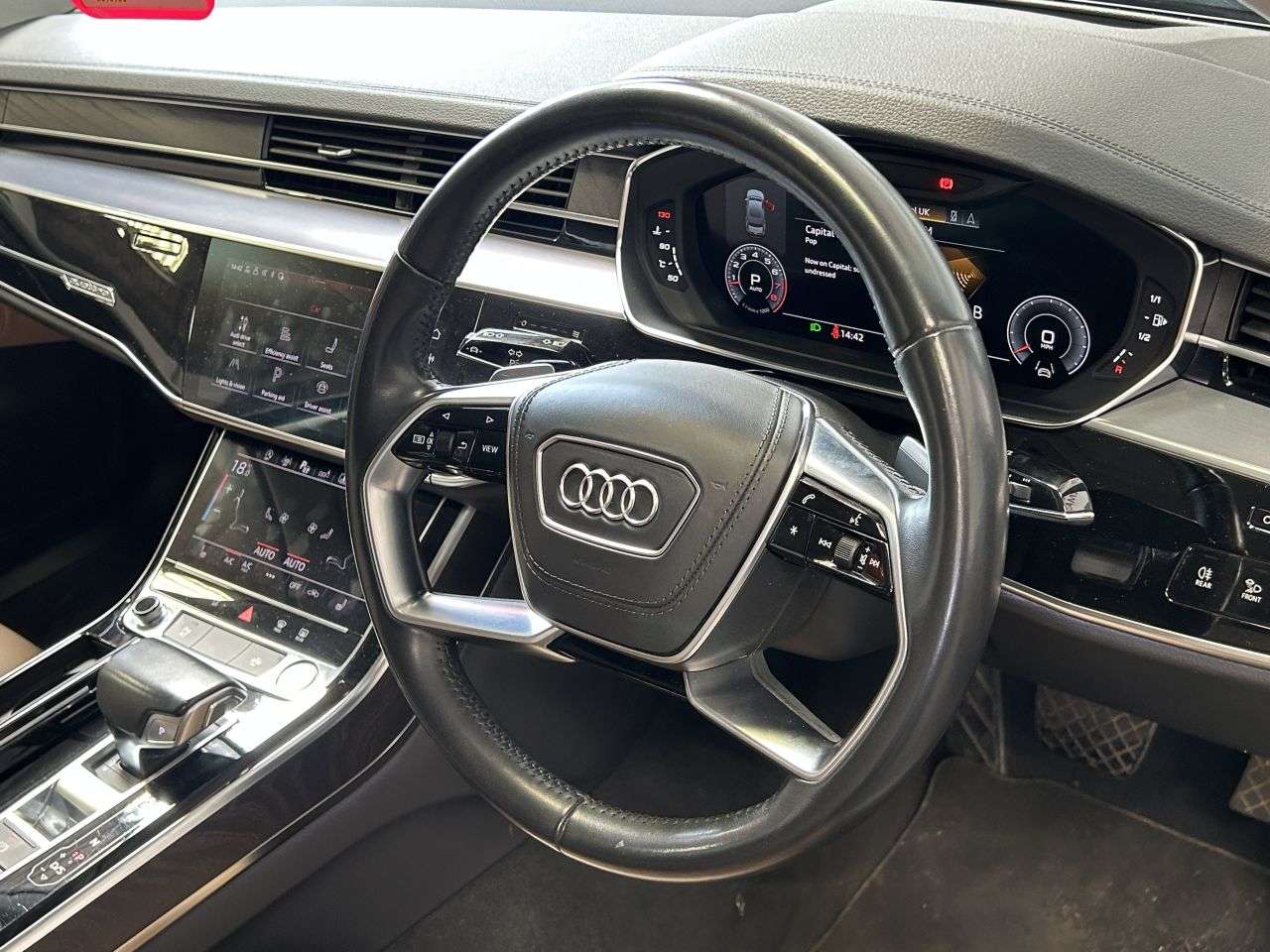 2018 AUDI A8 2018 AUDI A8