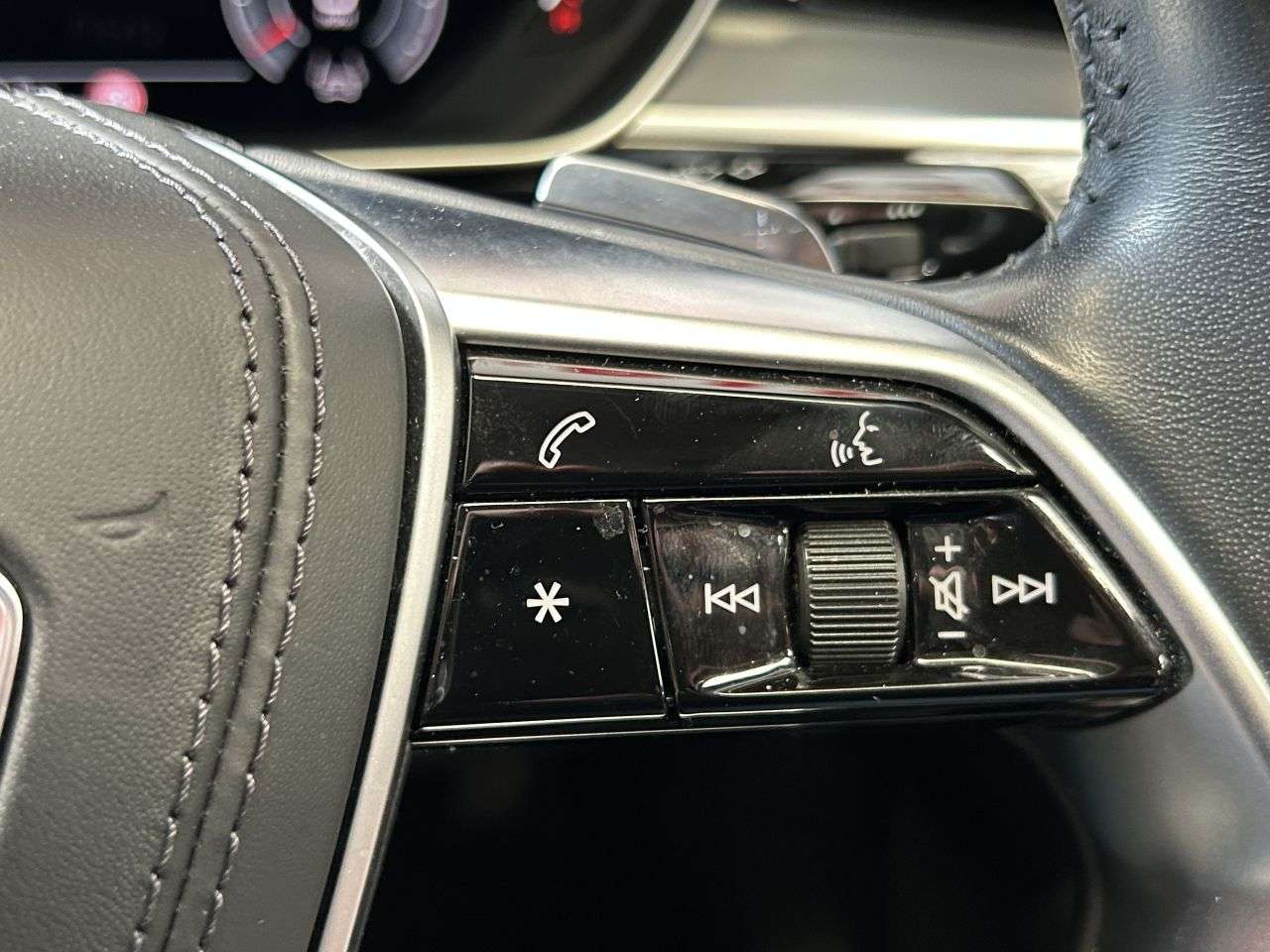 2018 AUDI A8 2018 AUDI A8