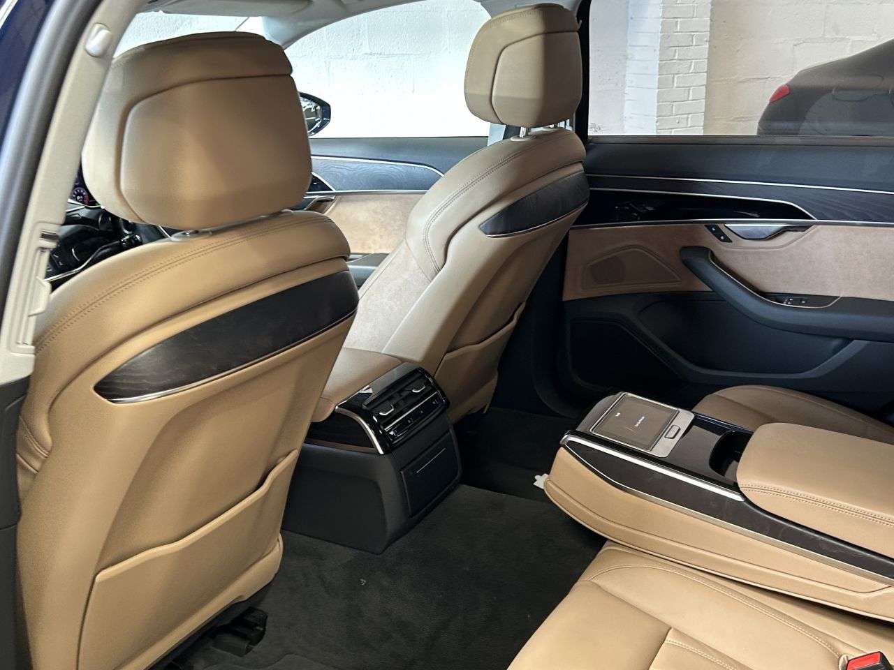 2018 AUDI A8 2018 AUDI A8