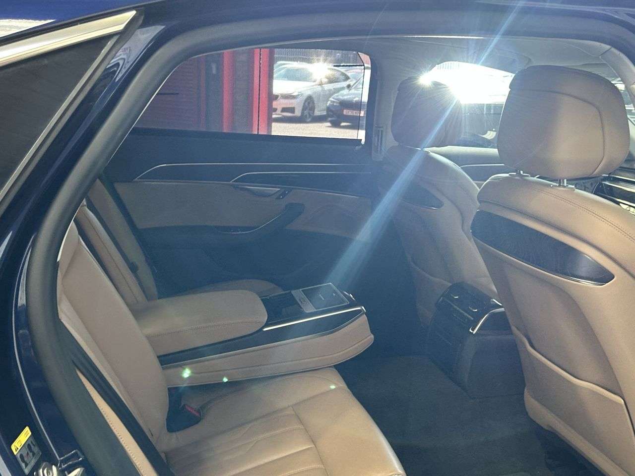 2018 AUDI A8 2018 AUDI A8