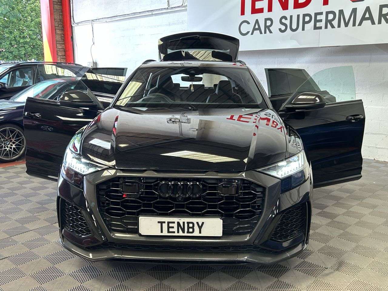 2020 AUDI RSQ8 2020 AUDI RSQ8