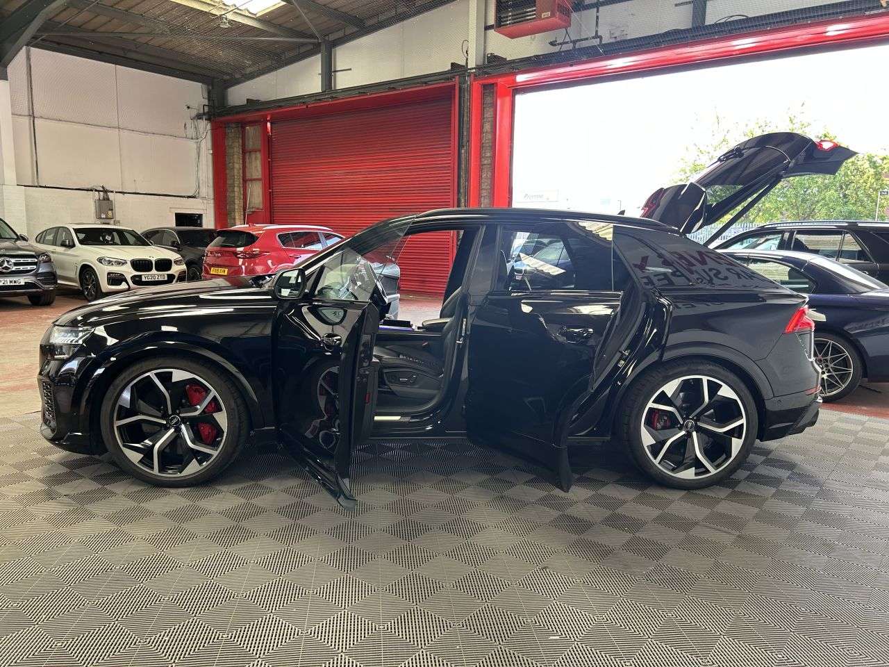 2020 AUDI RSQ8 2020 AUDI RSQ8