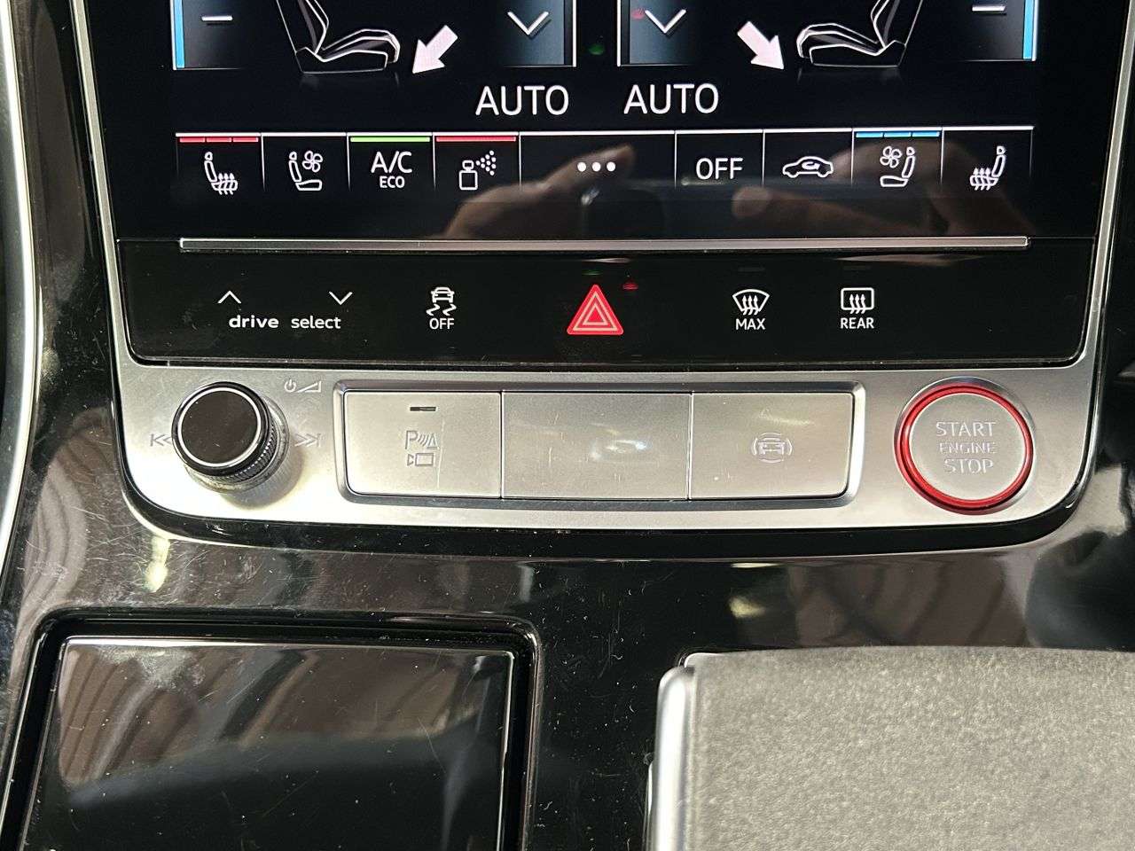 2020 AUDI RSQ8 2020 AUDI RSQ8