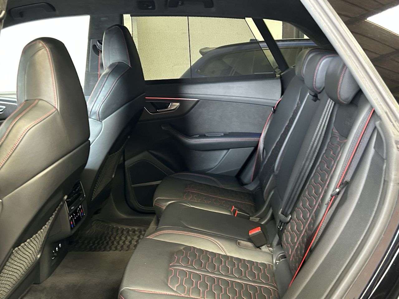 2020 AUDI RSQ8 2020 AUDI RSQ8