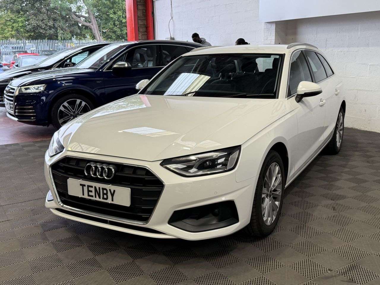 2021 AUDI A4 AVANT 2021 AUDI A4 AVANT