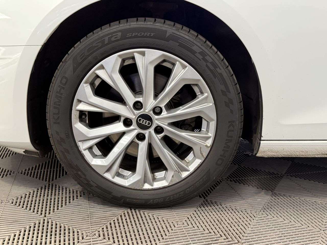 2021 AUDI A4 AVANT 2021 AUDI A4 AVANT