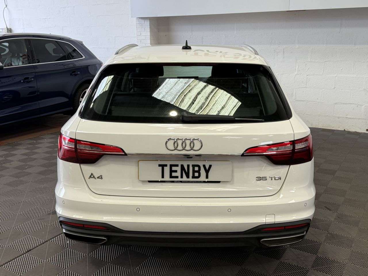 2021 AUDI A4 AVANT 2021 AUDI A4 AVANT