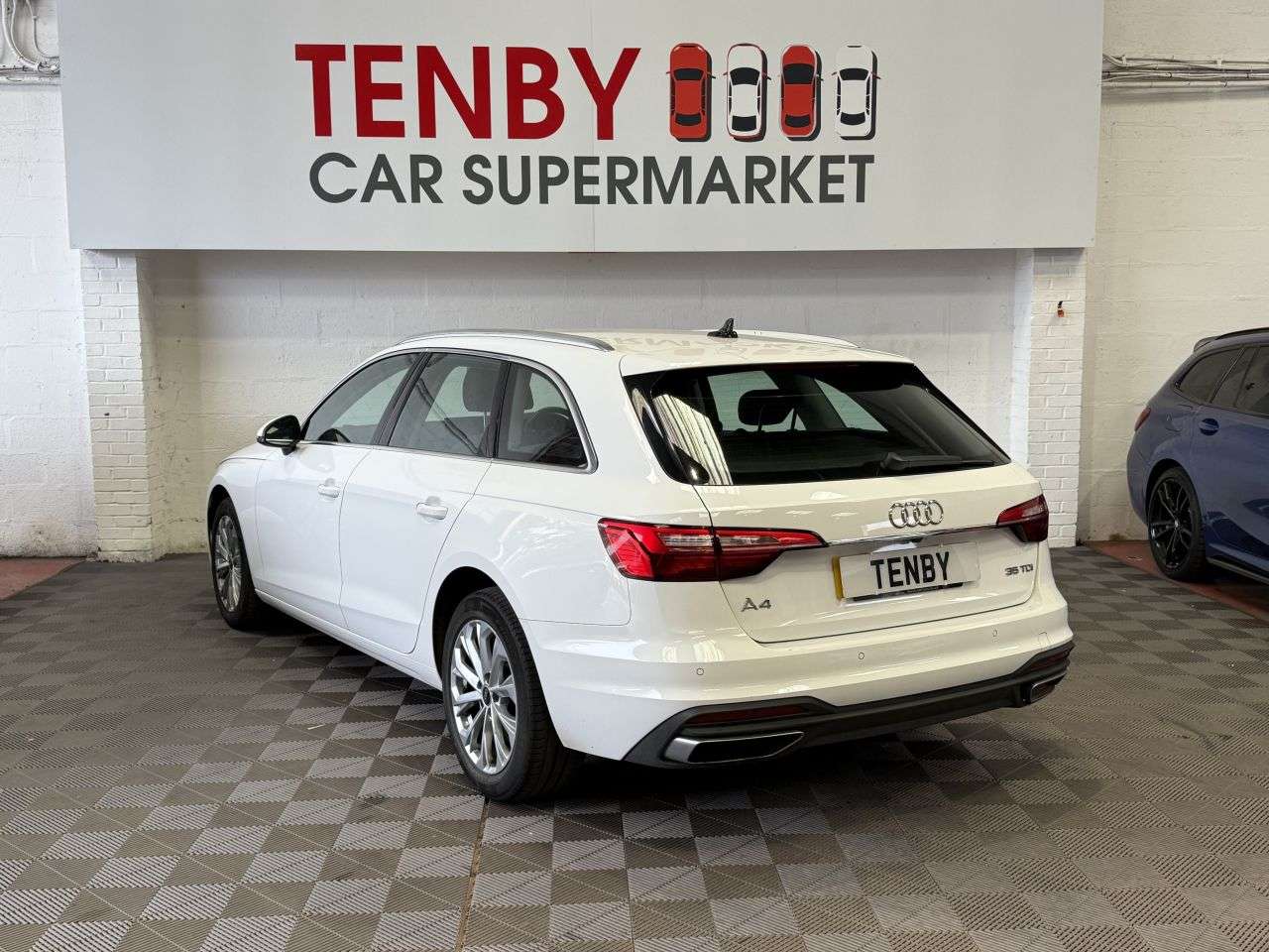 2021 AUDI A4 AVANT 2021 AUDI A4 AVANT