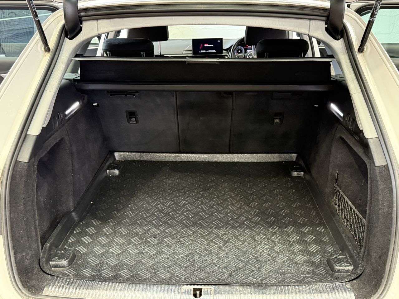 2021 AUDI A4 AVANT 2021 AUDI A4 AVANT