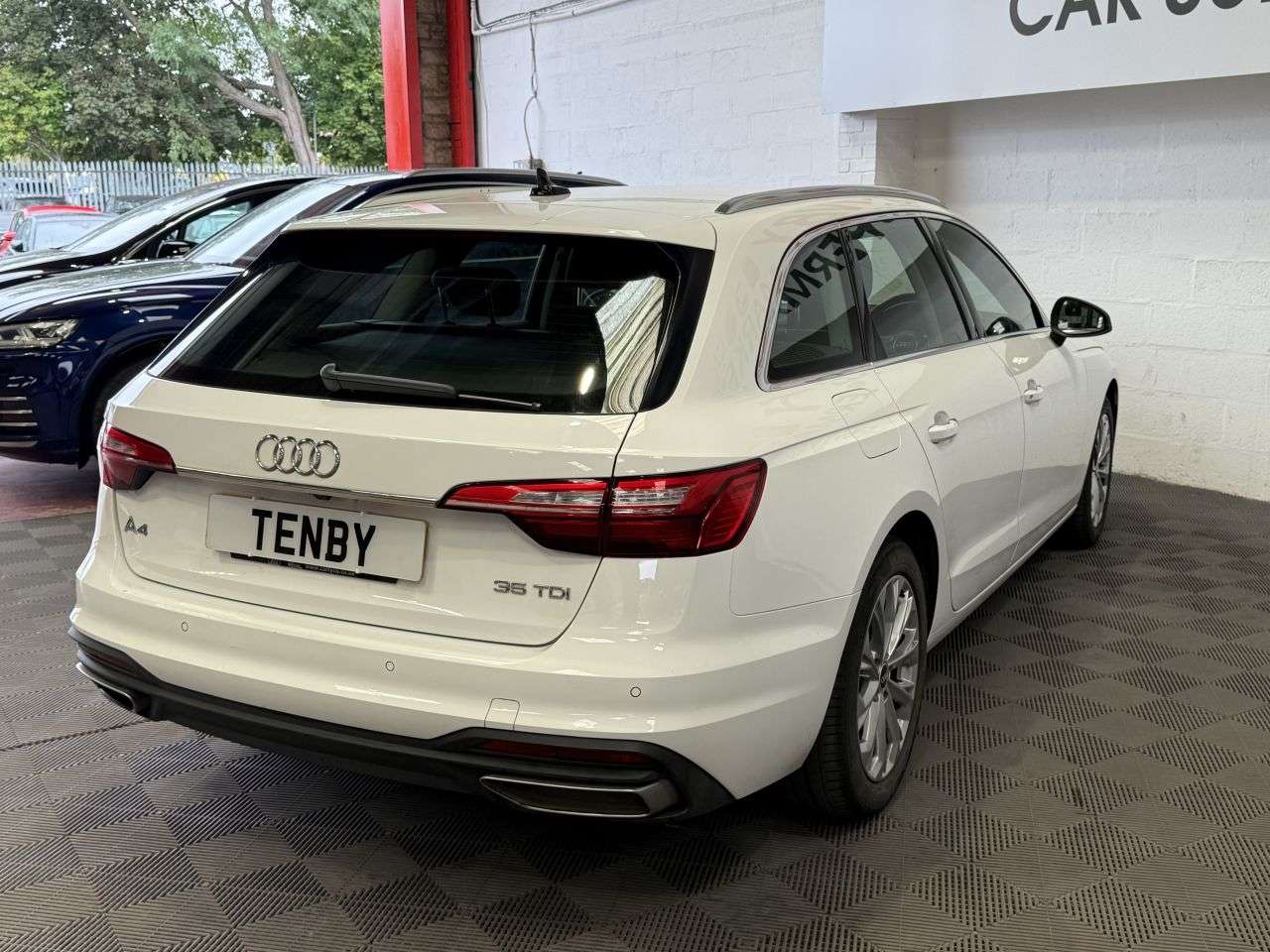 2021 AUDI A4 AVANT 2021 AUDI A4 AVANT