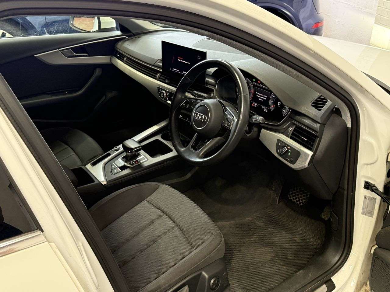 2021 AUDI A4 AVANT 2021 AUDI A4 AVANT