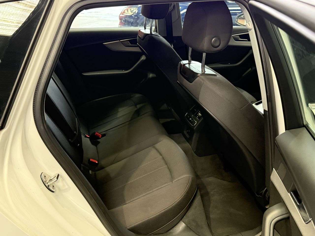 2021 AUDI A4 AVANT 2021 AUDI A4 AVANT