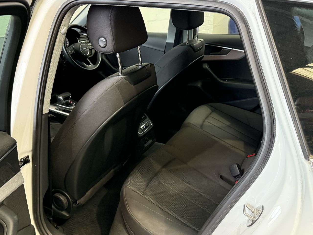 2021 AUDI A4 AVANT 2021 AUDI A4 AVANT