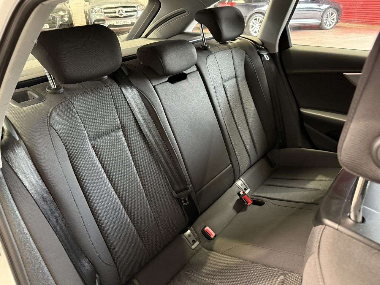 2021 AUDI A4 AVANT 2021 AUDI A4 AVANT