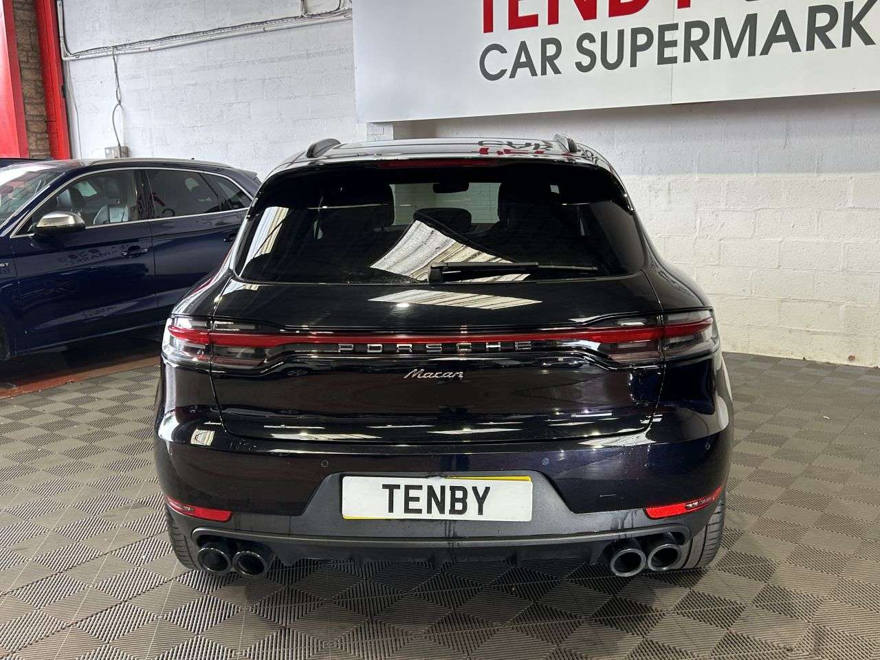 2019 PORSCHE MACAN 2019 PORSCHE MACAN