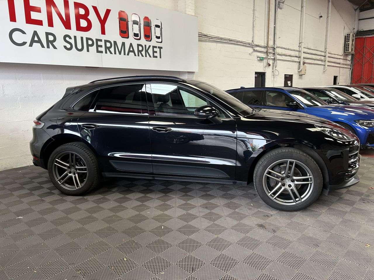 2019 PORSCHE MACAN 2019 PORSCHE MACAN